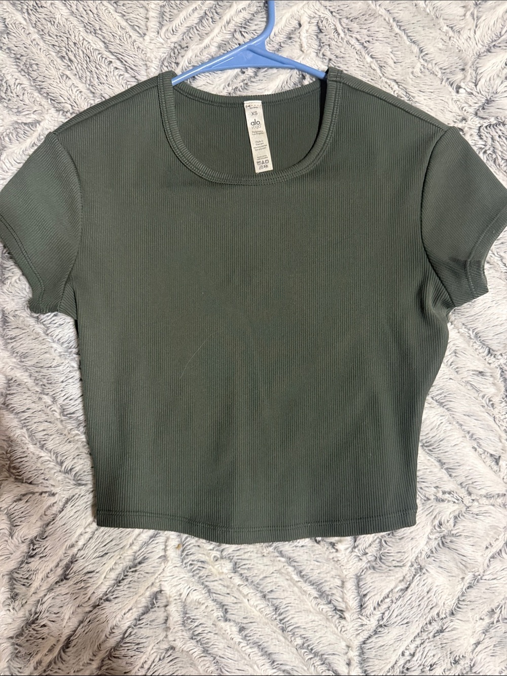 ALO Yoga Olive Ribbed Short Sleeve Crop Top